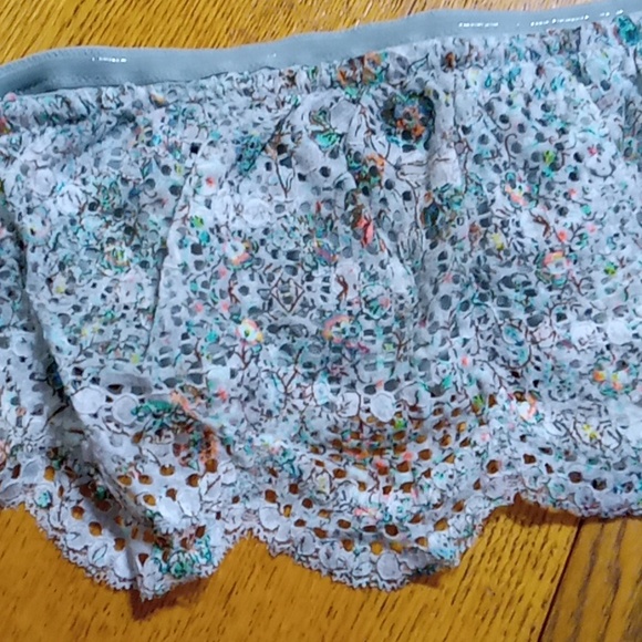 VICTORIA'S SECRET Womens Bra Bralette LARGE Lace New Intimates - Picture 2 of 5